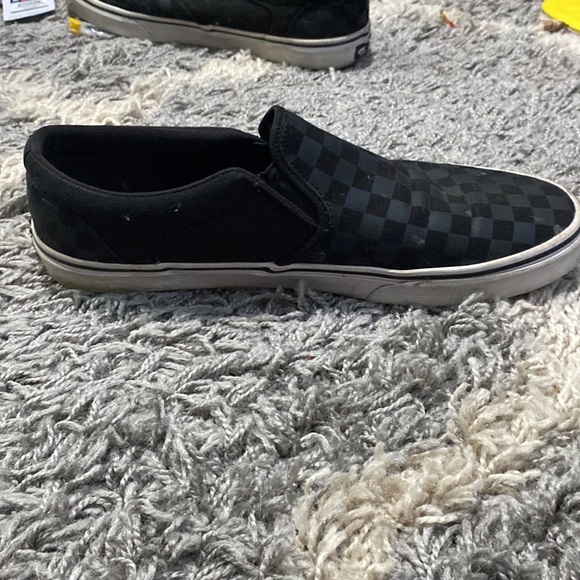 Vans - Picture 6 of 8